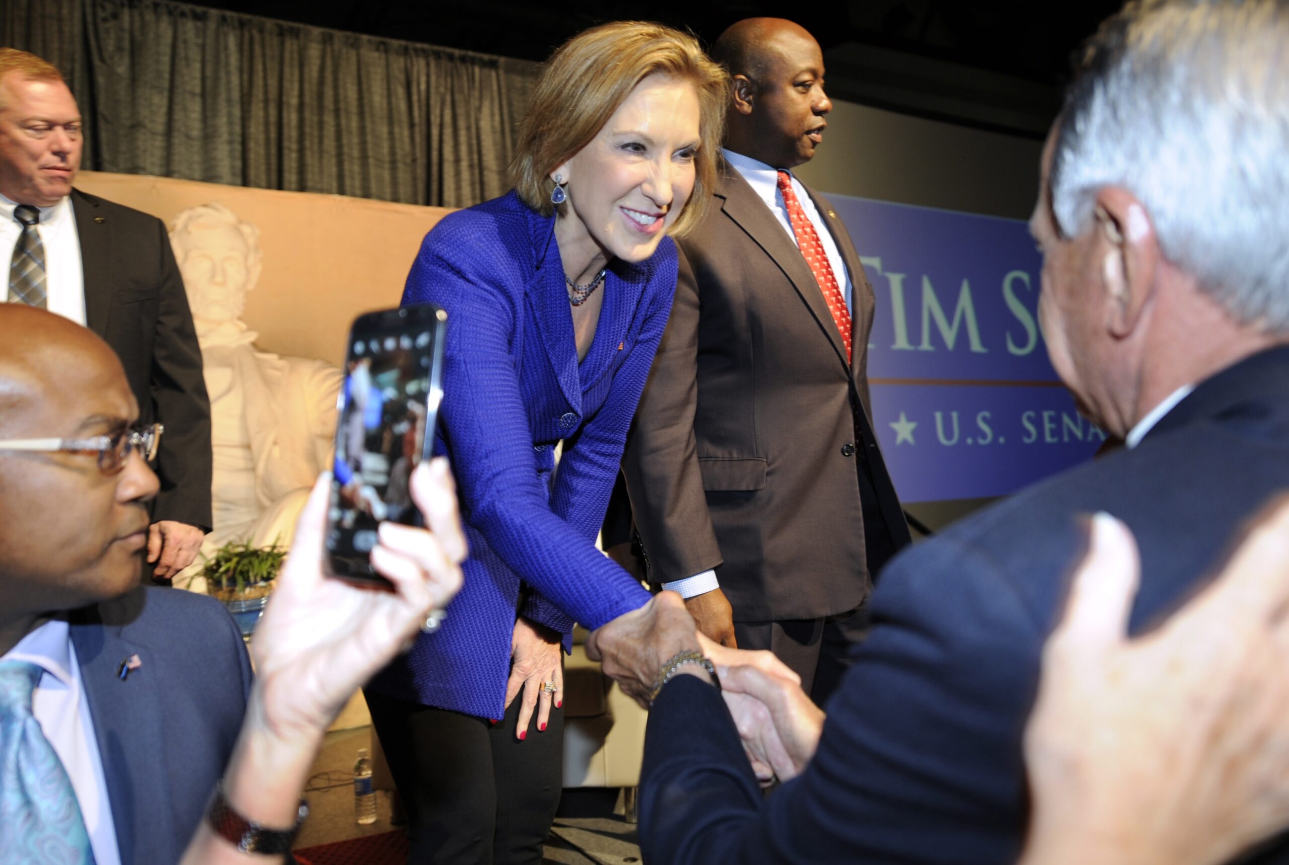 Carly Fiorina brushes off concerns about pandering tweet: ‘Can’t a girl have a little fun?’
