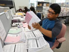 Business groups start legal attack on overtime rule