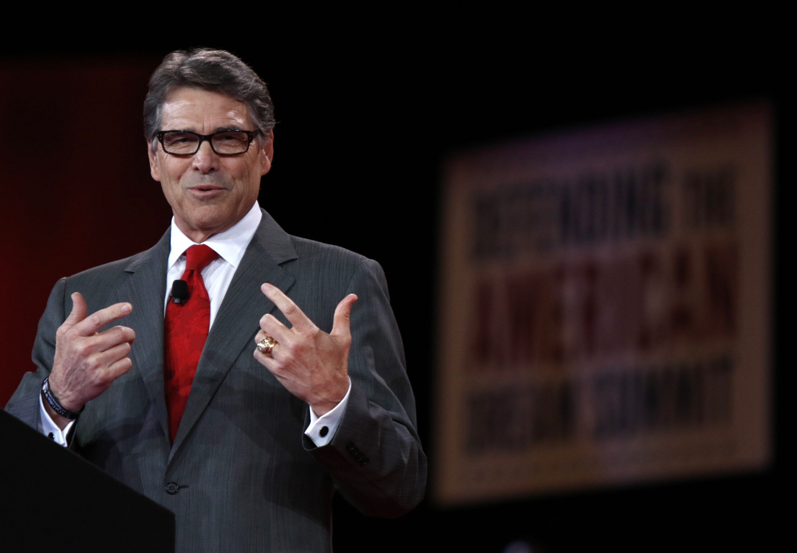 Perry renews rivalry with Trump
