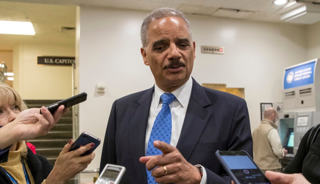 Eric Holder seriously considering a 2020 challenge against Trump, reporter says