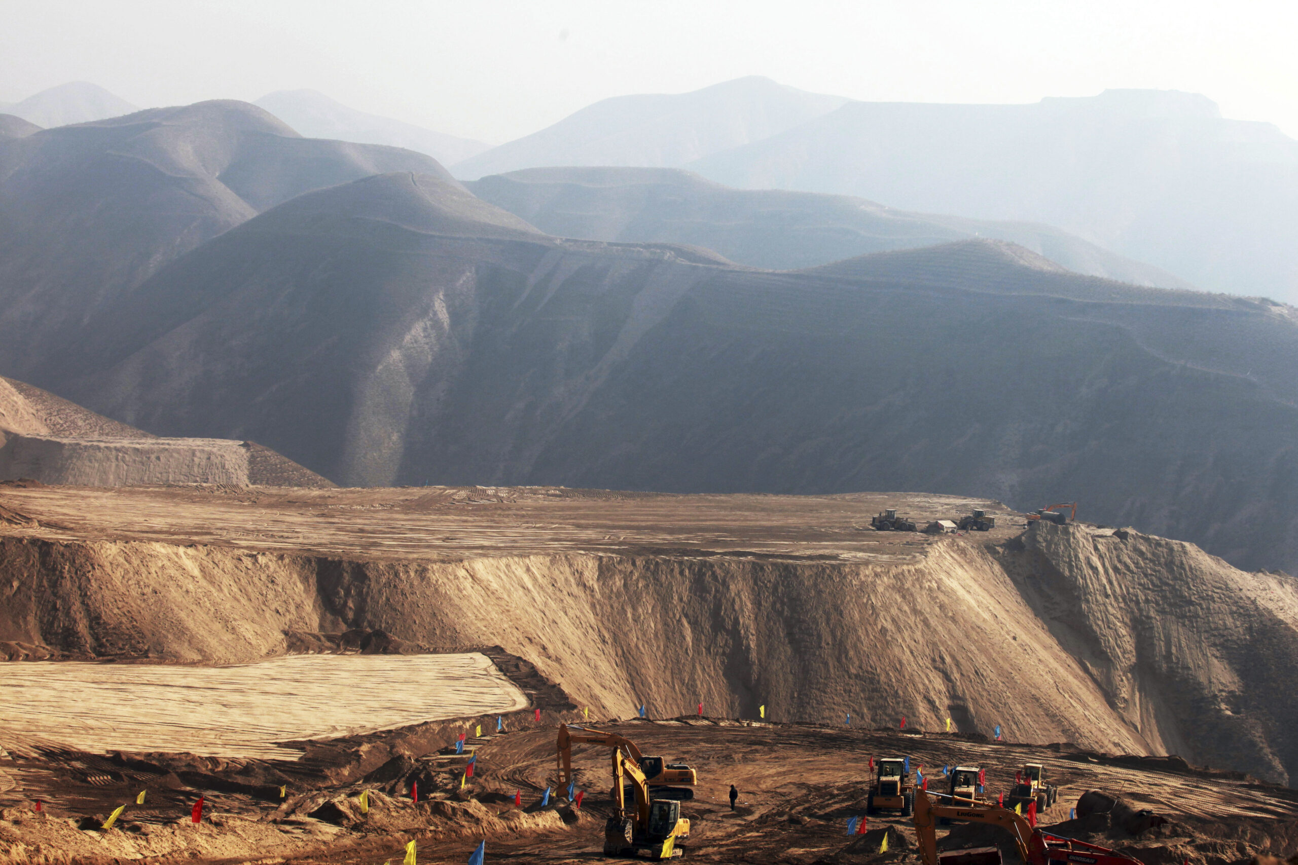 Warning on bulldozing hills for Chinese cities