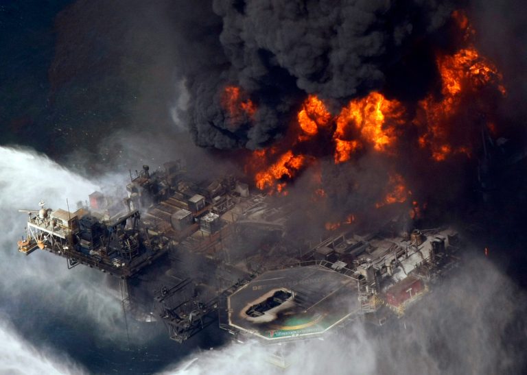 Feds look into Wall Street’s vulnerability to natural disasters, train crashes and other accidents The Fed cited the 2010 Deepwater Horizon explosion and oil spill, which cost BP $42.2 billion through 2012, as the kind of risk that banks could be exposed to in the future.à(AP Photo/Gerald Herbert, File)