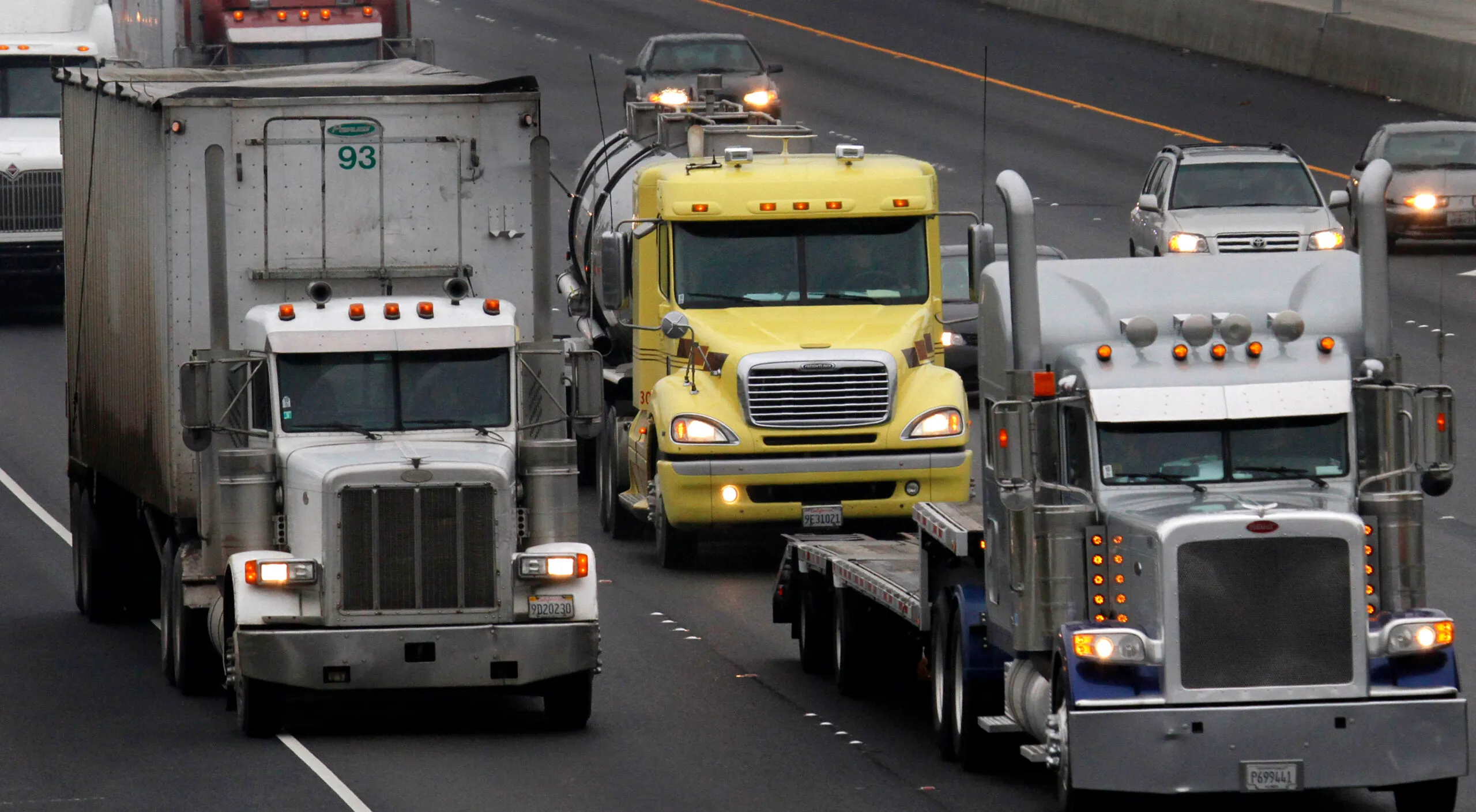 ‘Top off in WA but do not fuel’: trucking org skeptical of carbon tax exemption