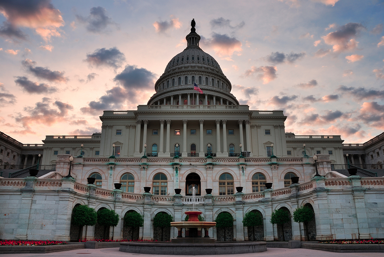 Deficit rises to $514 billion through July