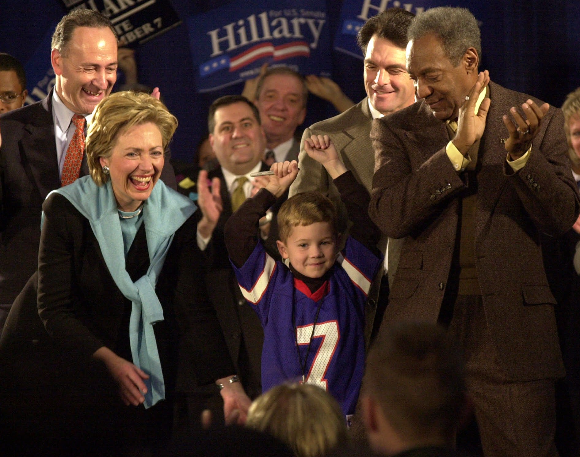 Drudge ties Clinton to Cosby news