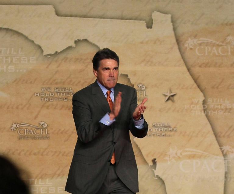 Perry trying to rebuild support in Florida