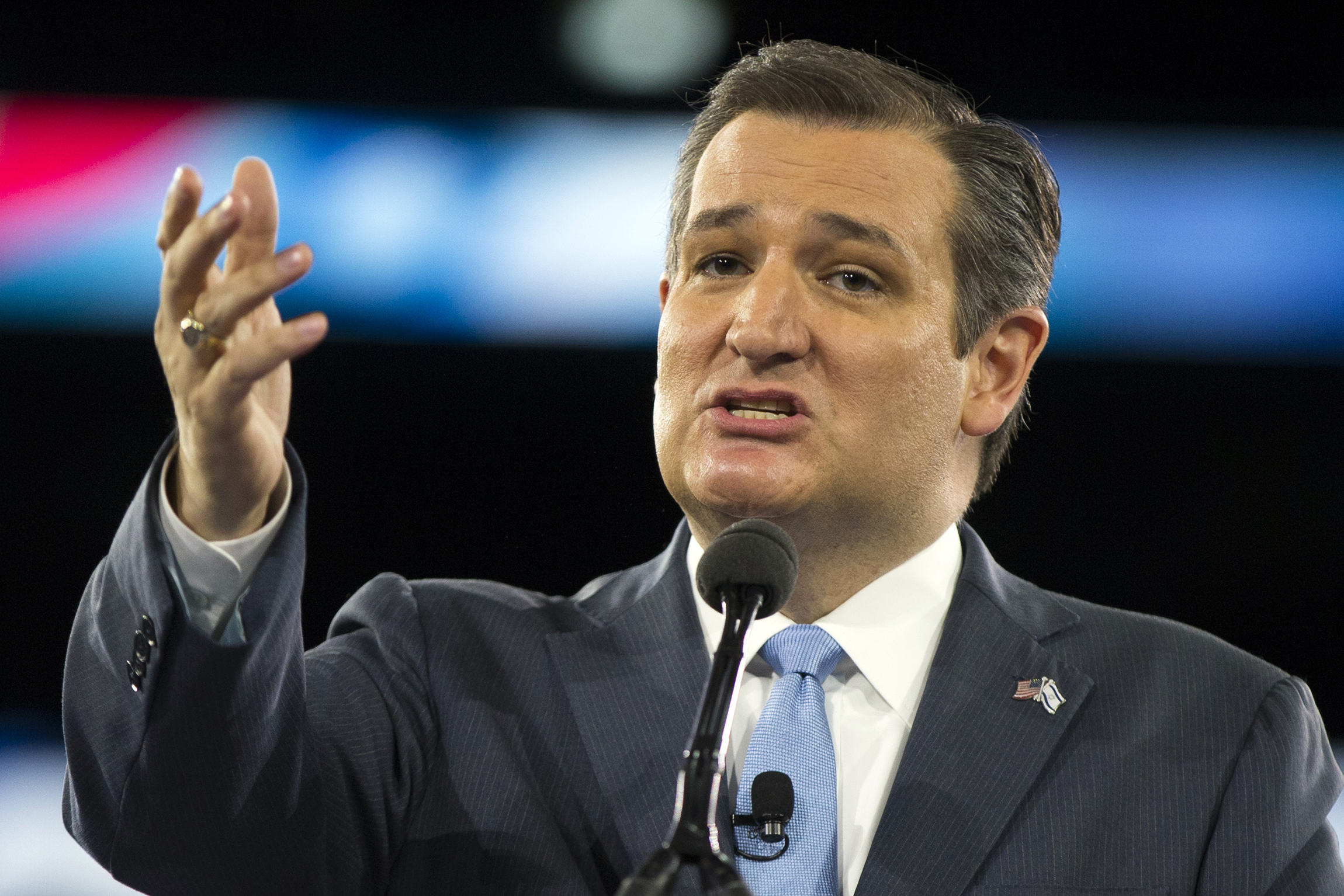 Cruz swipes Trump in AIPAC speech