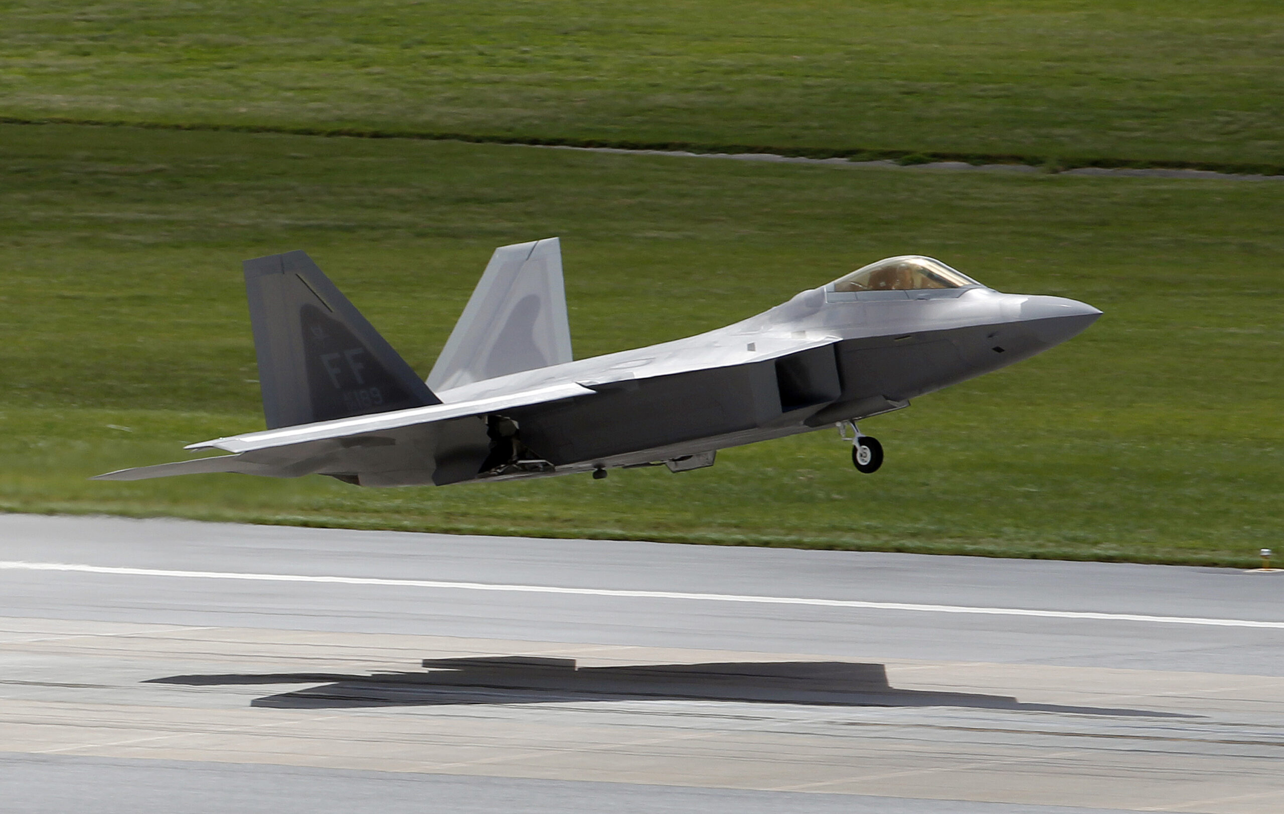 Pentagon asks Congress for sixth-generation fighter plane