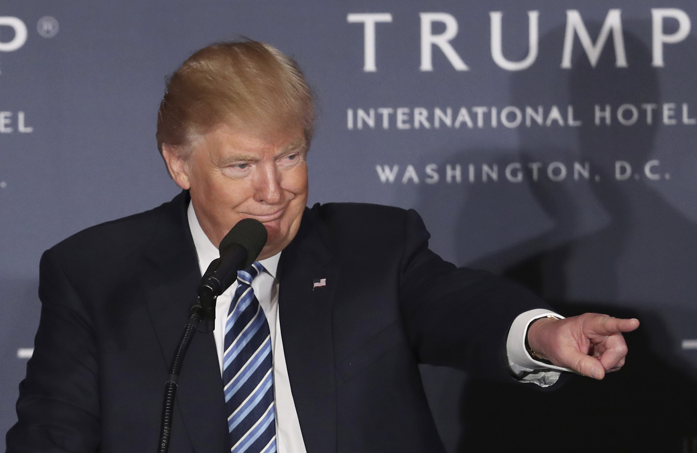 Trump promises to pour cash into his campaign in last few weeks