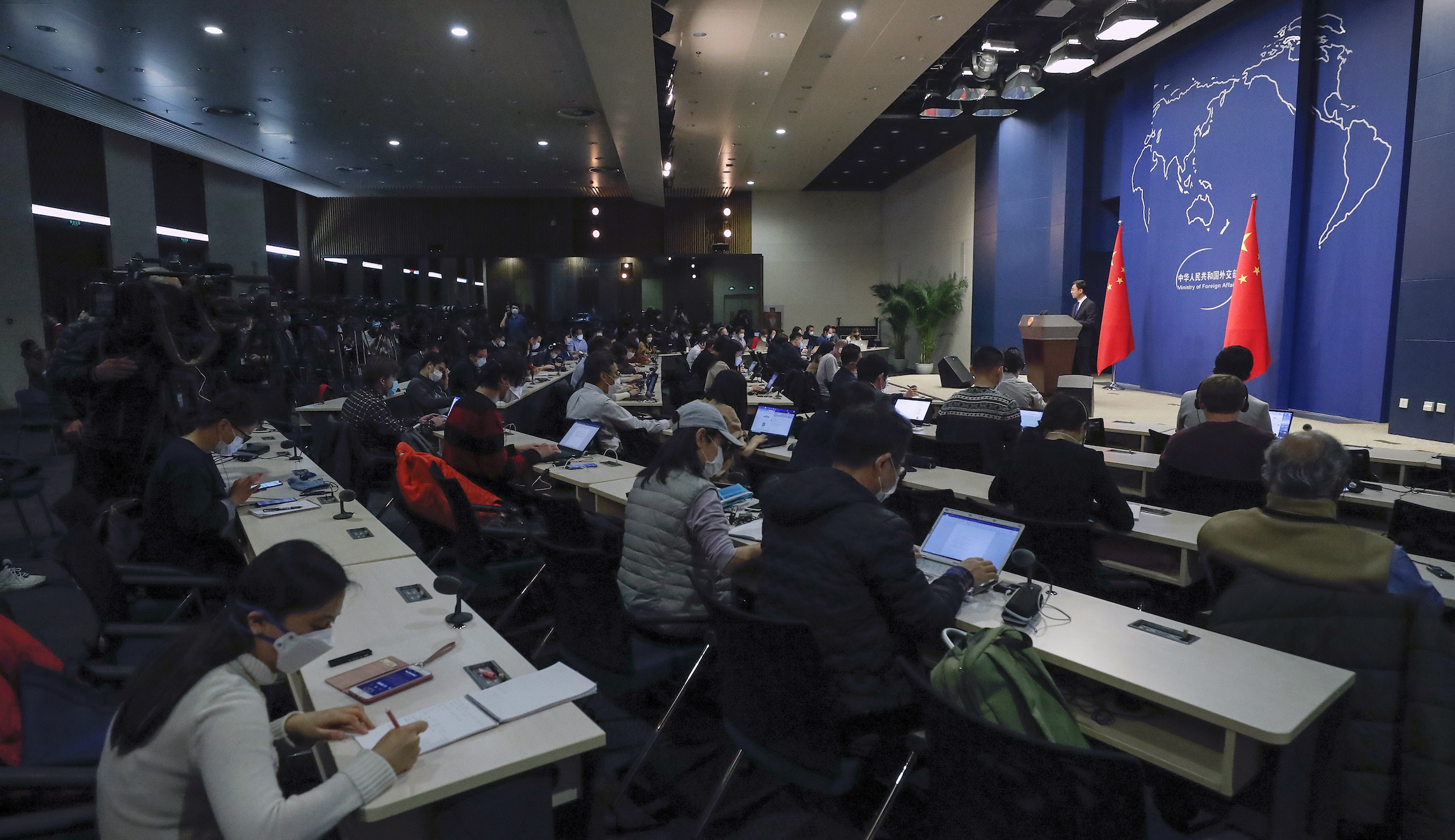 Beijing revokes permits for Chinese citizens working for US media