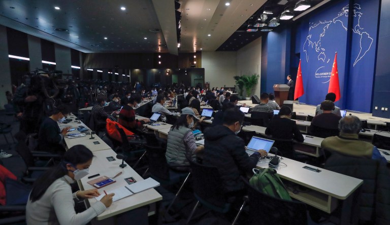 Beijing revokes permits for Chinese citizens working for US media