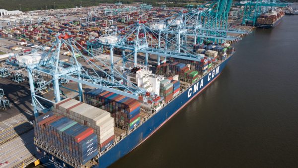 Trump basically says the trade war is failing by his own standards