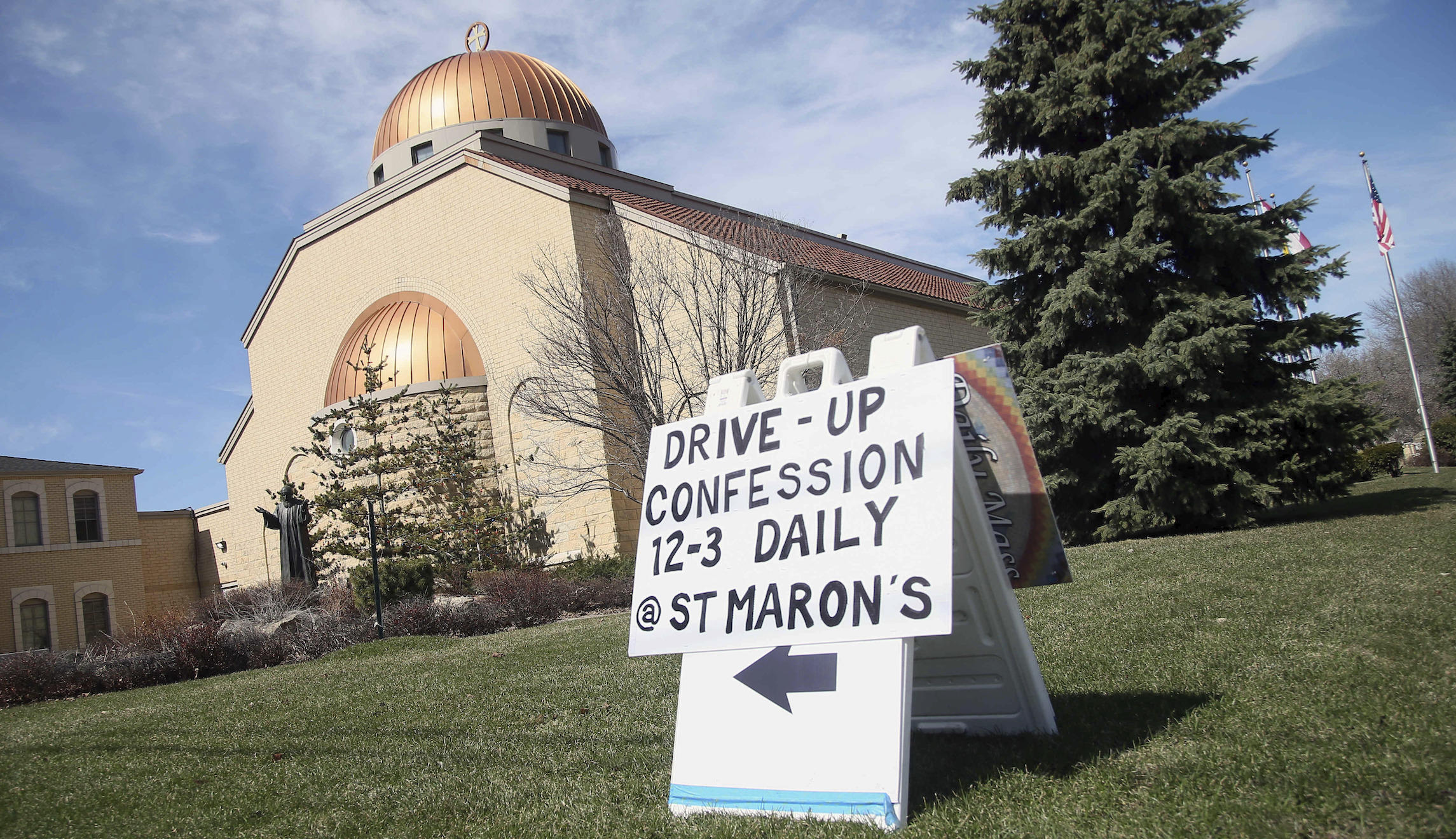 Churches hold drive-in services during coronavirus pandemic