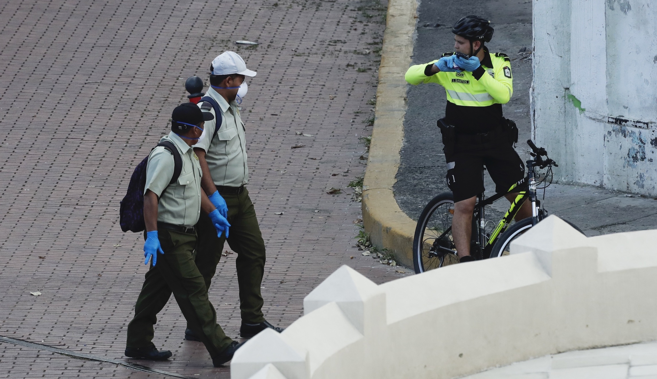 Panama enacts gender-based coronavirus lockdown: Men and women allowed outside on different days