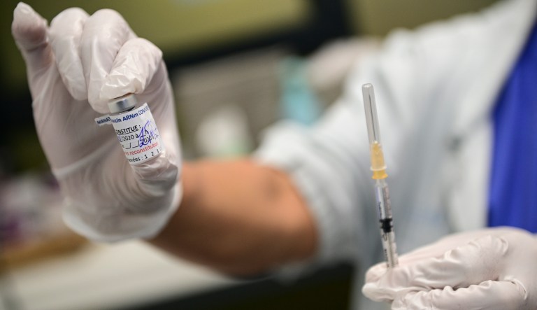 Teachers, school employees in West Virginia can receive COVID-19 vaccine this week