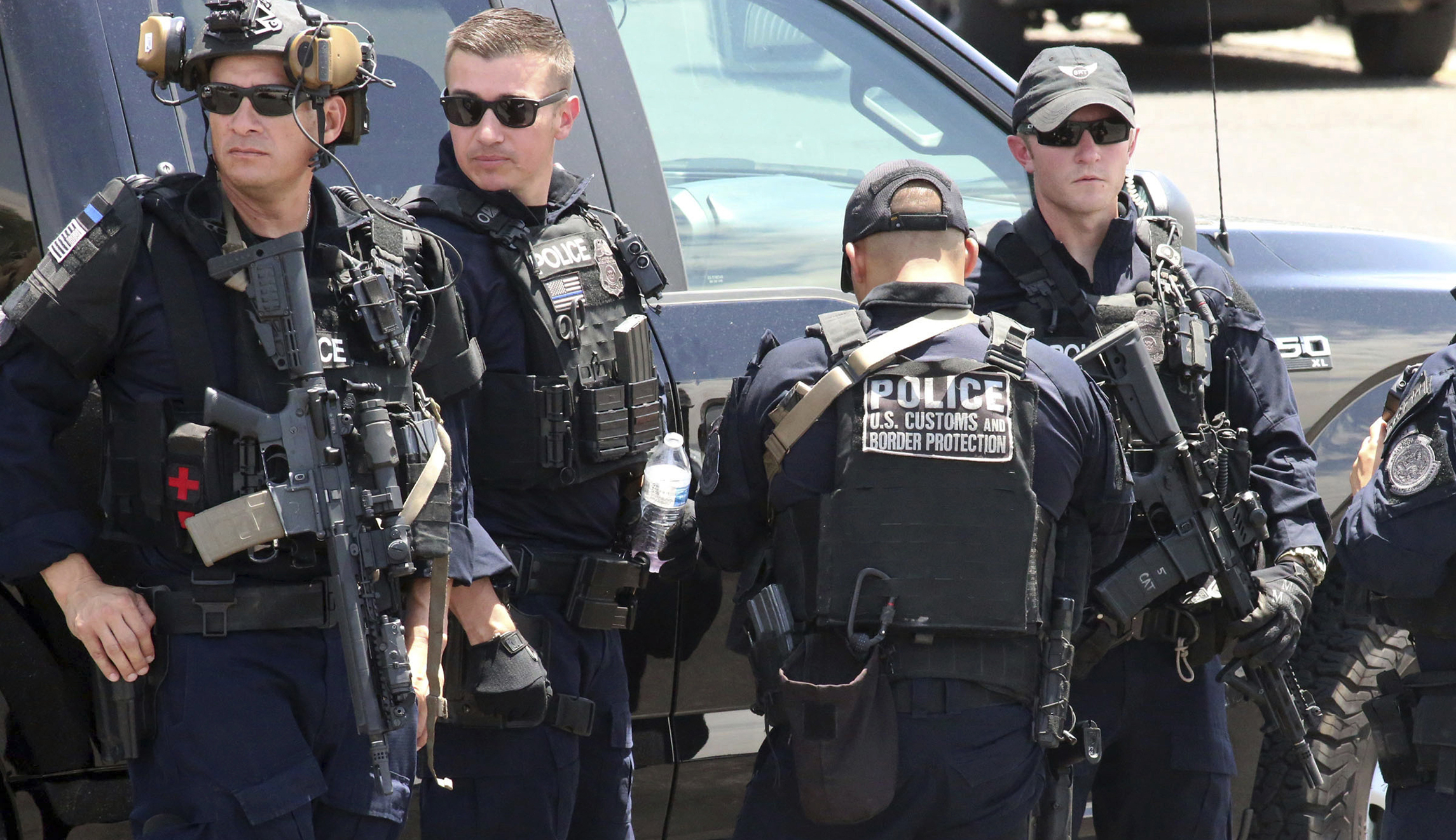 Dozens of Border Patrol agents and officers rushed to the scene of El Paso shooting