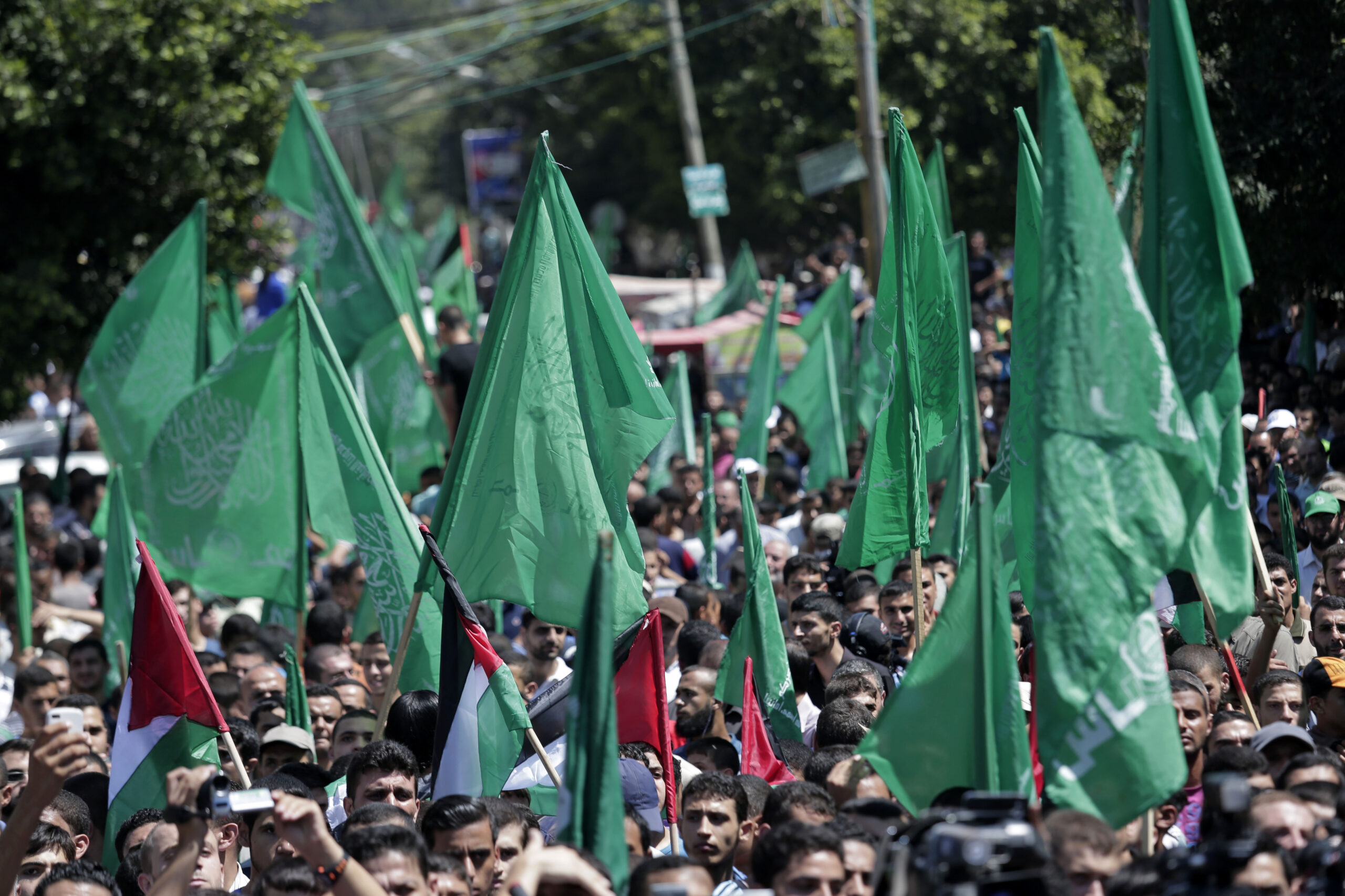 Hamas rejects disarmament proposal