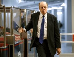 Should fewer banks be ‘too big to fail’?