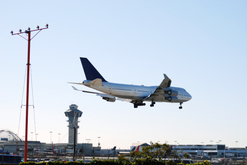 How did the U.S. fall behind Canada in air traffic safety?