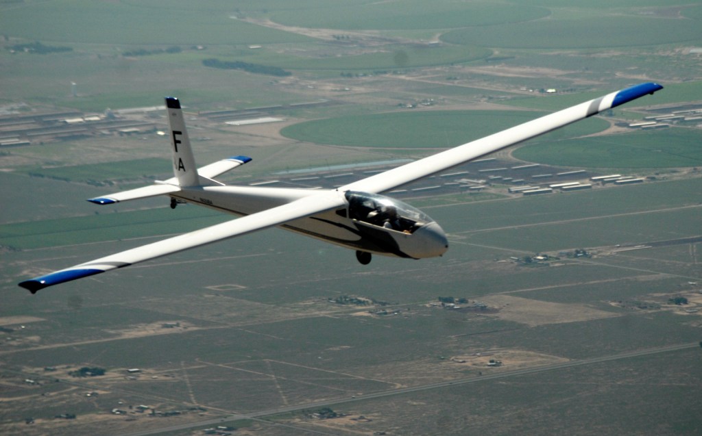 Examiner Editorial: Why does the FAA continue to dawdle on glider rule?