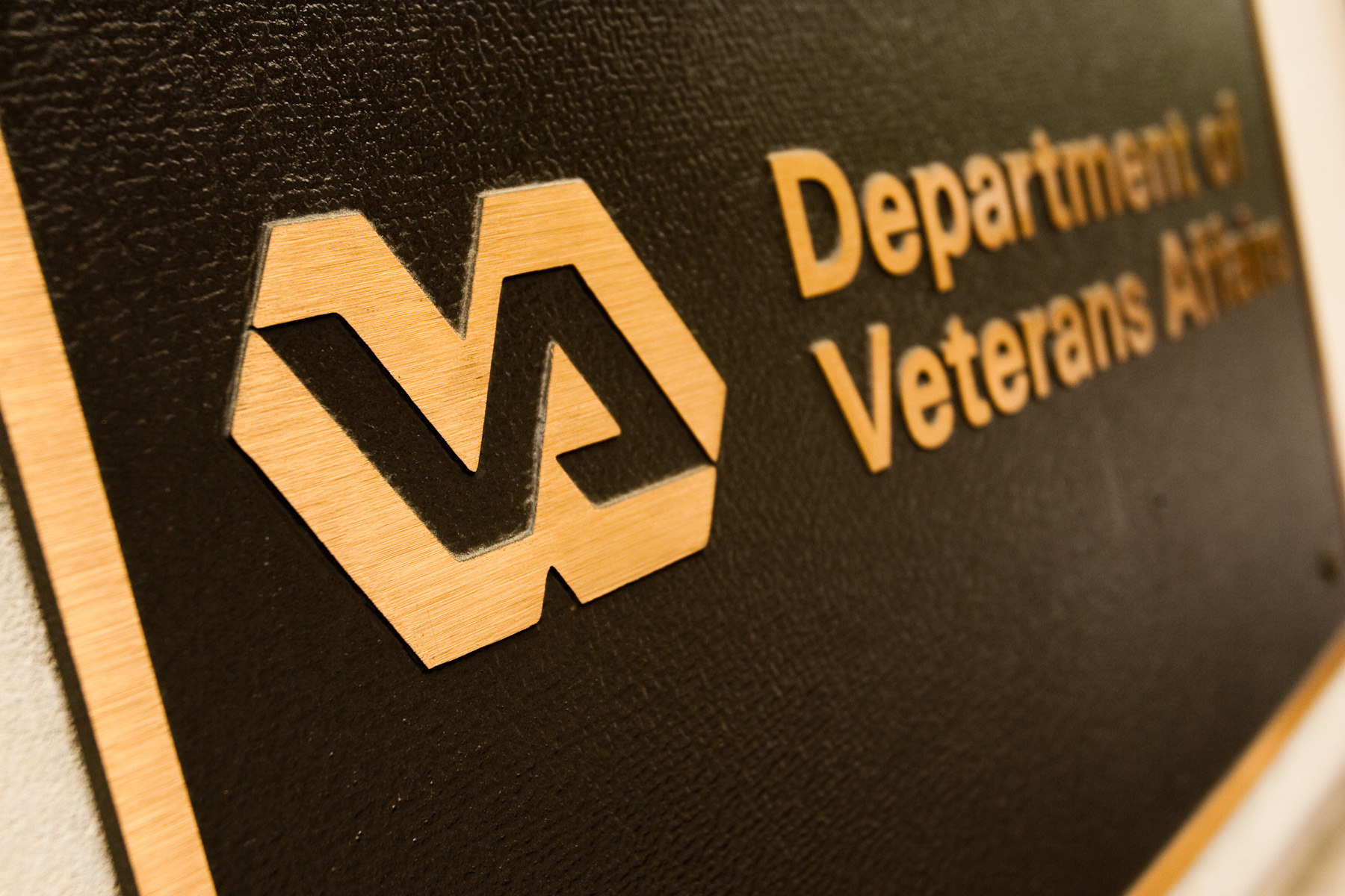 House site to track VA bonuses for botched performance
