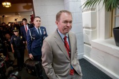 Mulvaney offers Democrats insurer payments for border wall funding