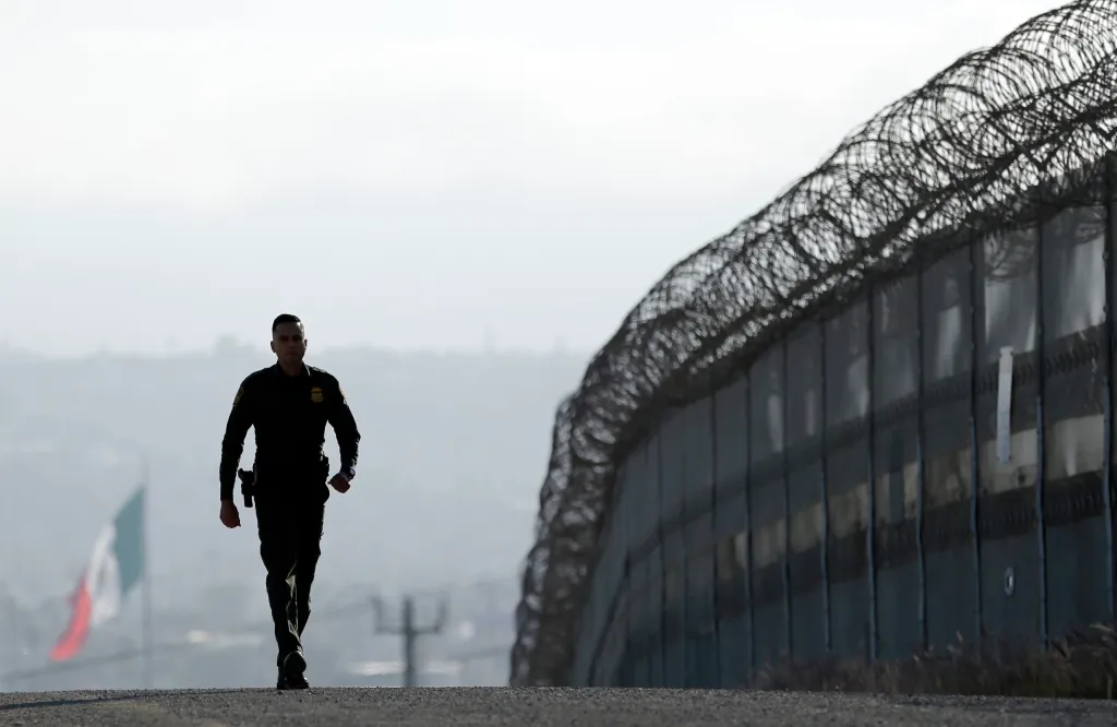 Trump campaign chief: Deportation force unlikely