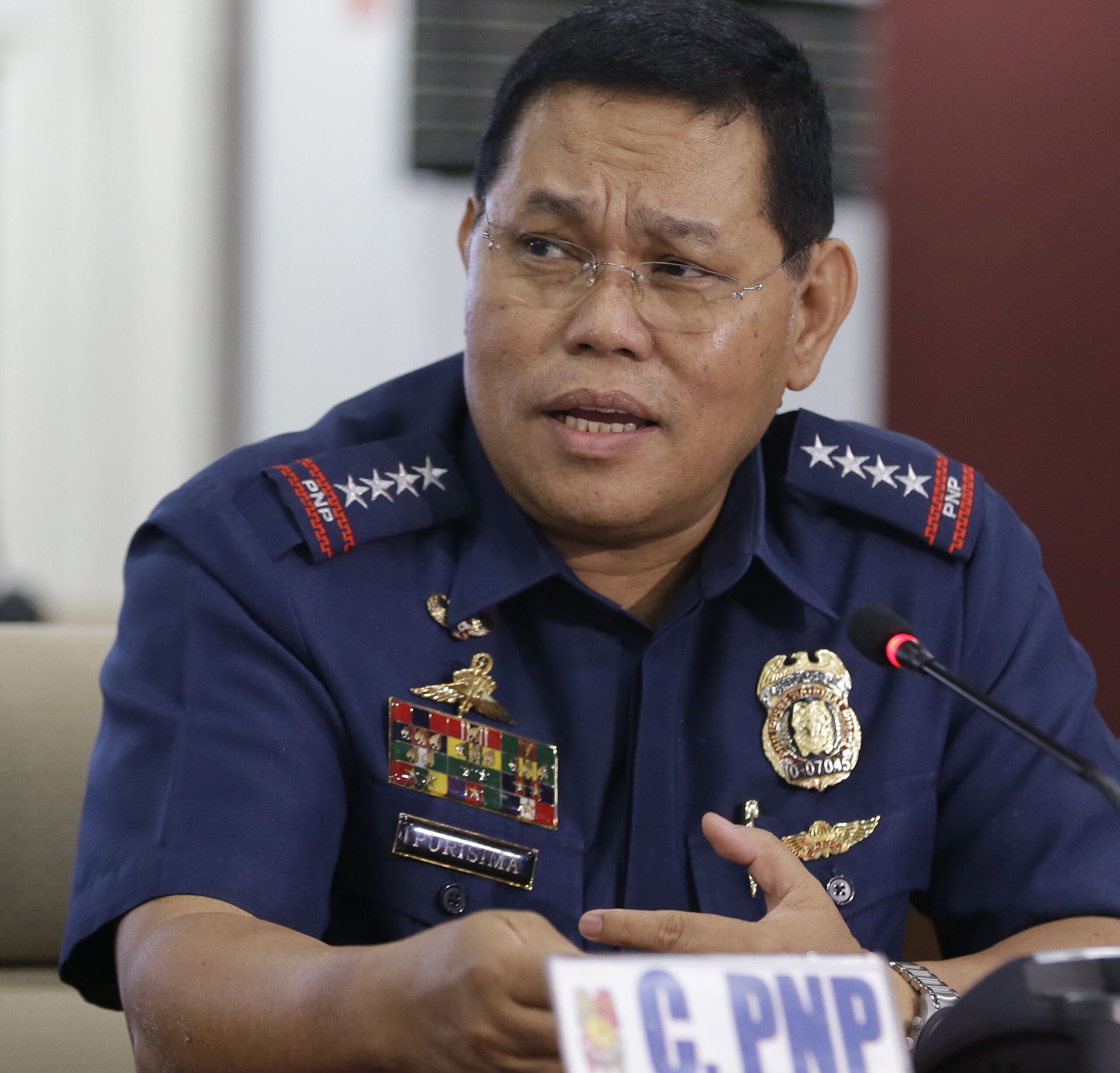 Philippines ignores China demand to free fishermen
