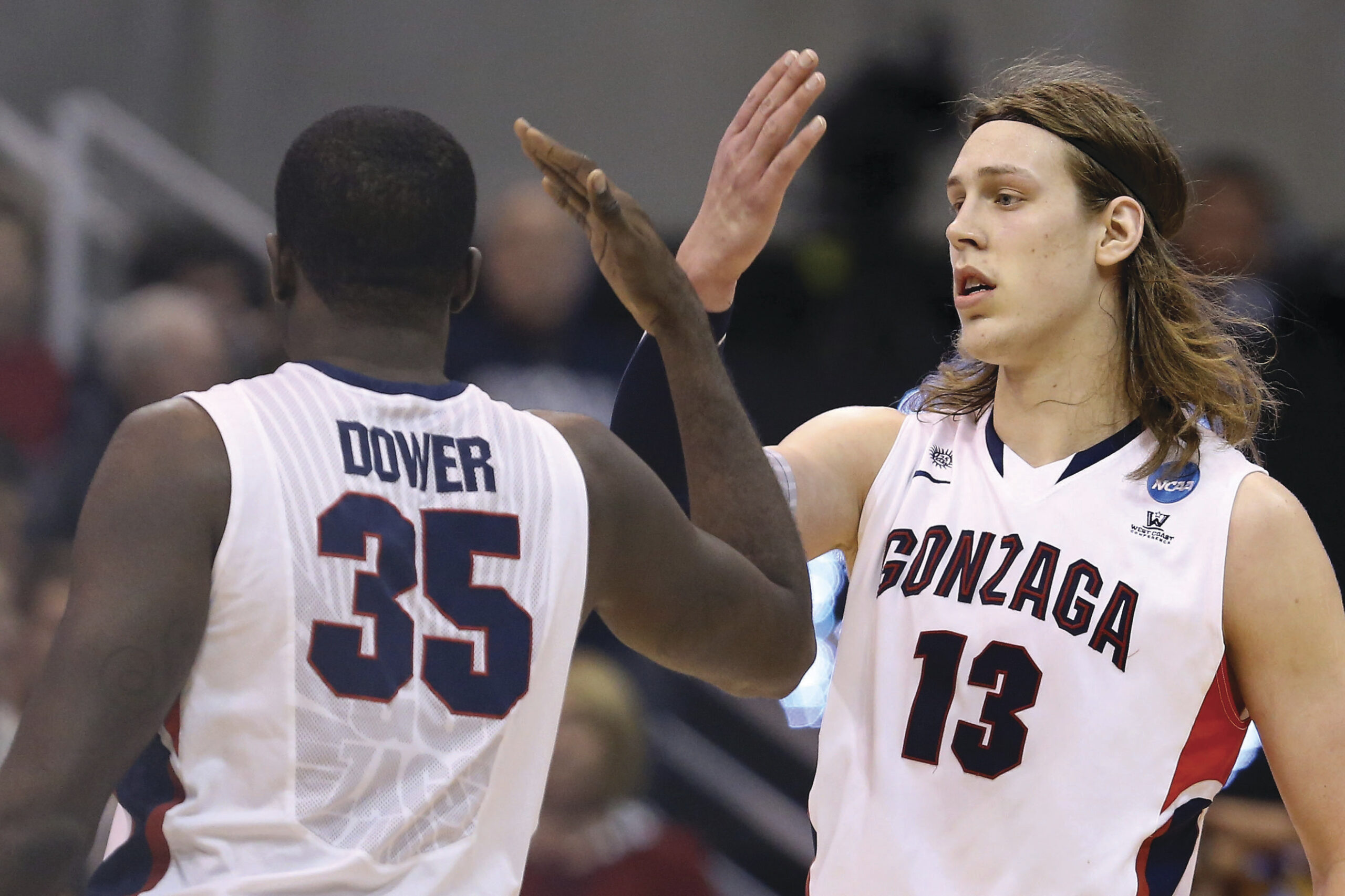 Tournament first-day roundup: Gonzaga survives a scare