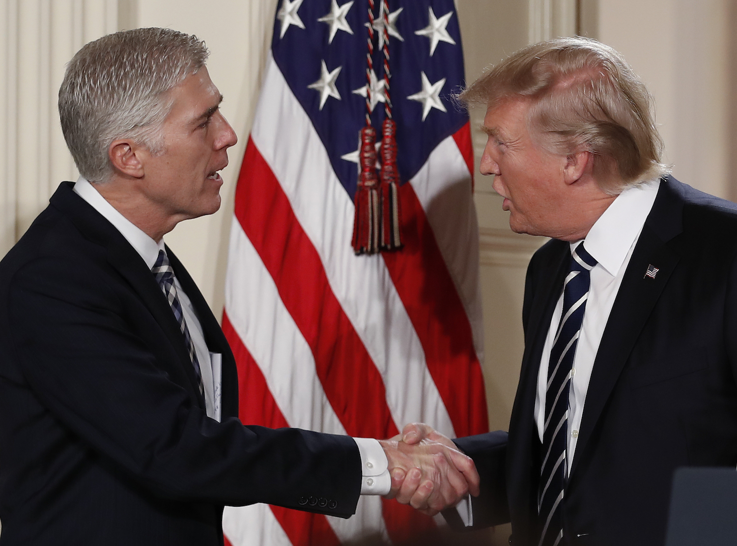Judges list binds conservatives to Trump