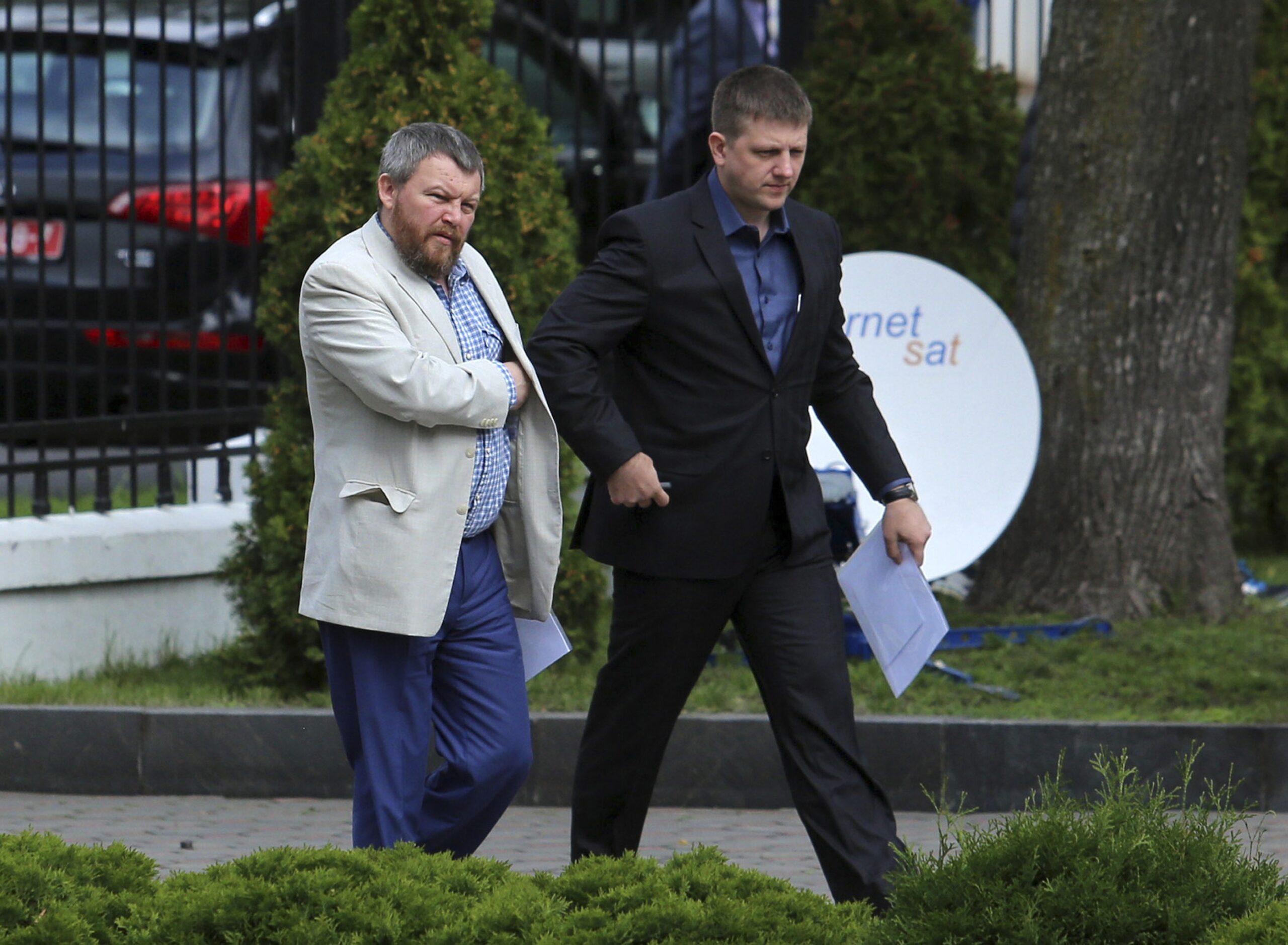 Pro-Russian rebels lower demands in peace talks