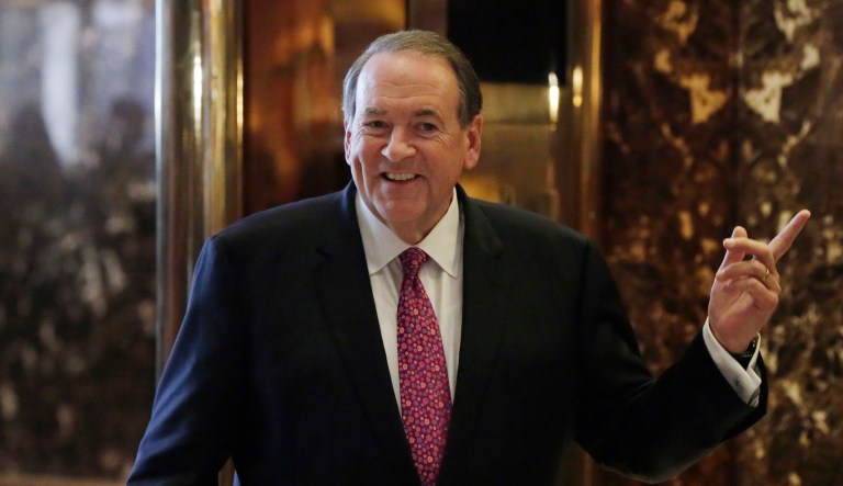 Former Arkansas Gov. Mike Huckabee thinks Secret Service agents needed more than one hour to interview comedian Kathy Griffin but they couldn't 