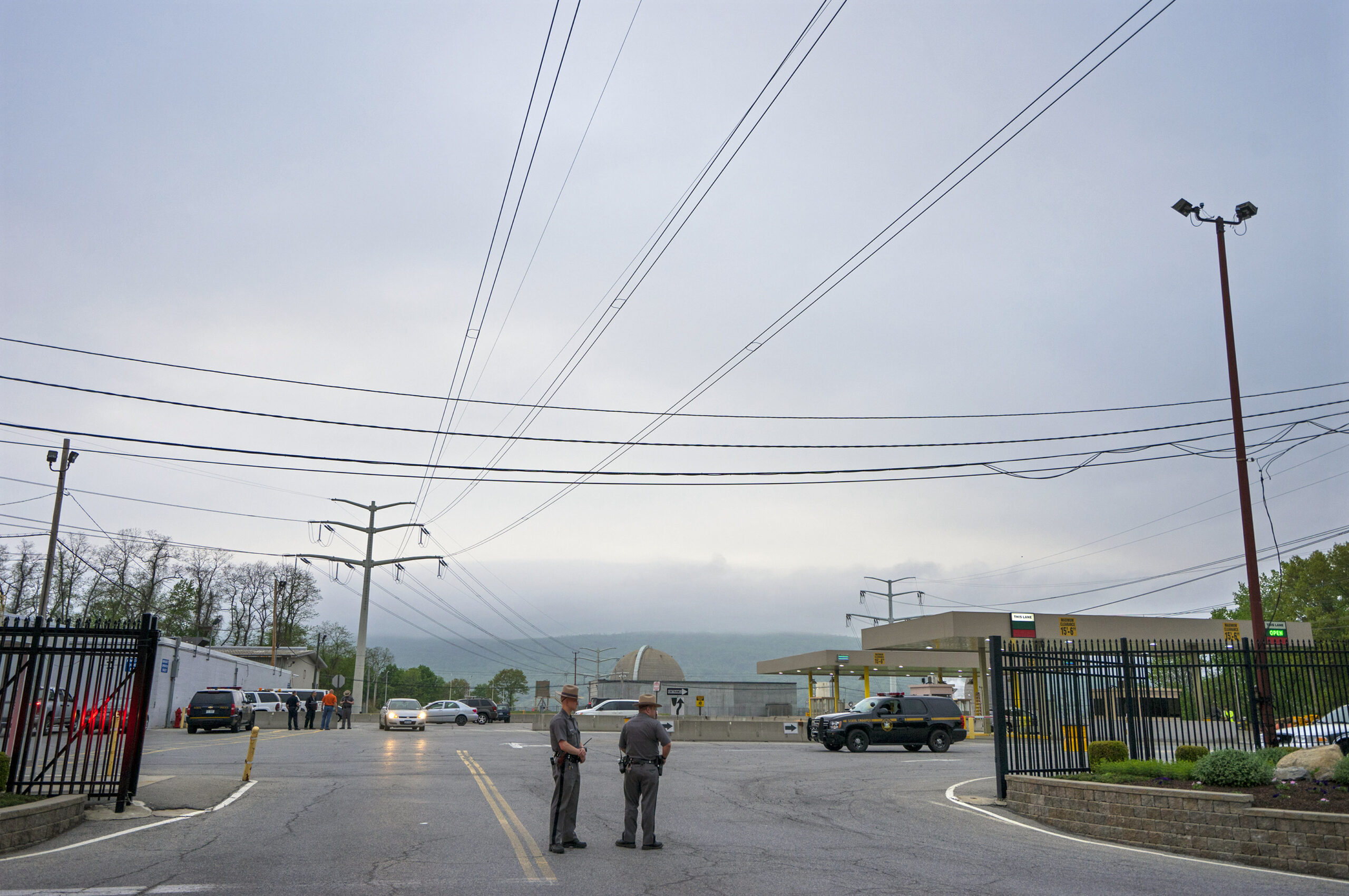 Experts warn U.S. to invest in grid defense