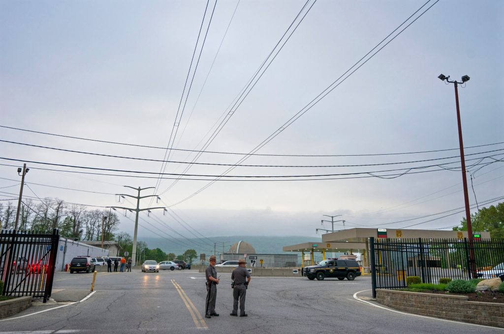 Experts warn U.S. to invest in grid defense