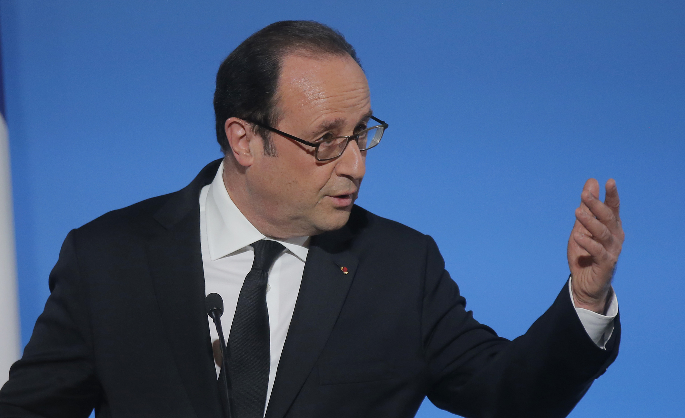 French president rips Trump for Paris criticism