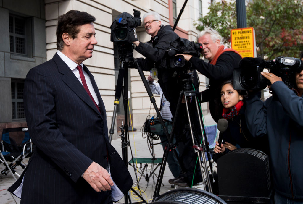 Judge in Manafort Trial Issues Gag Order