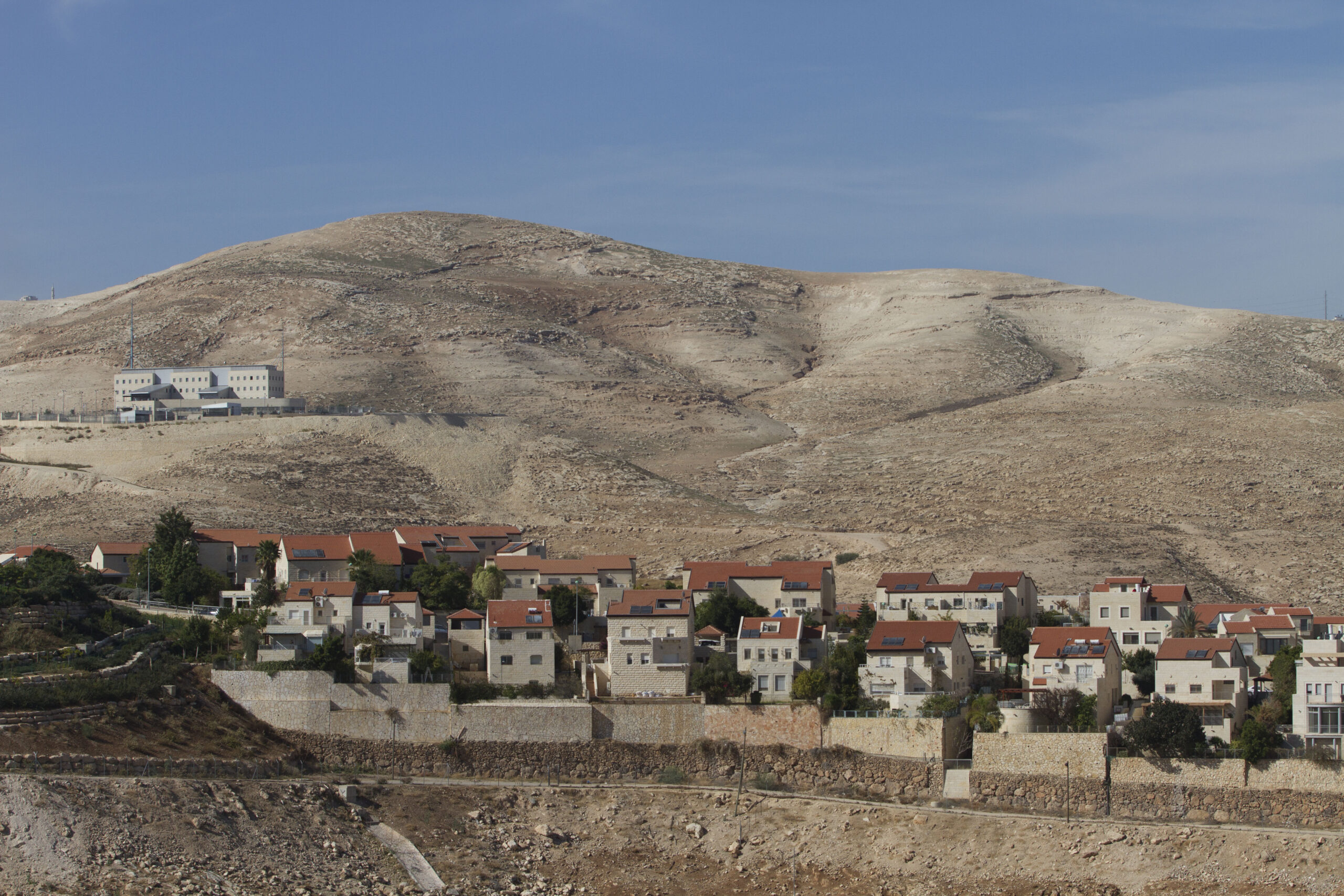 Israel feels heat from allies over settlements