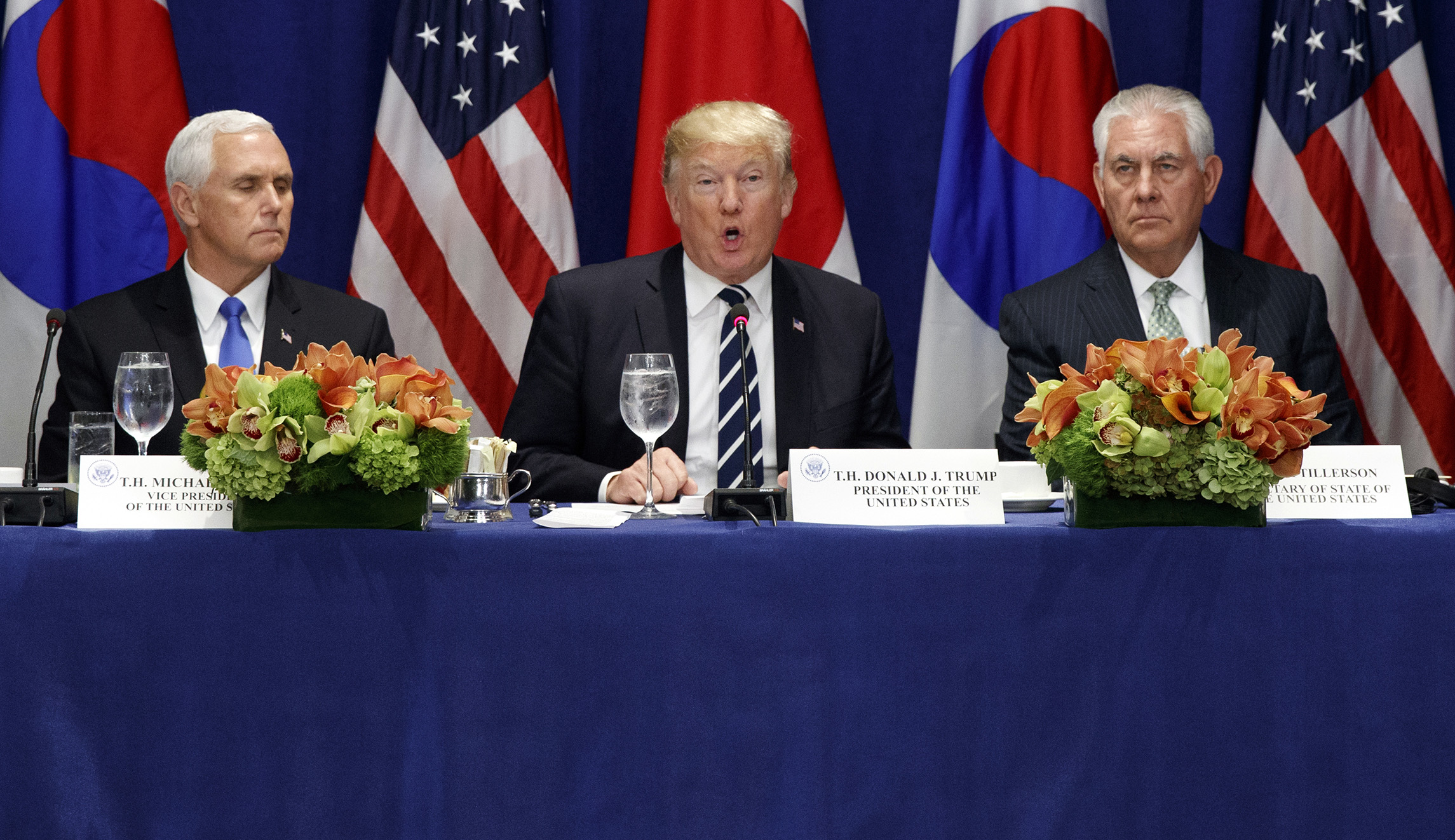 Trump signs executive order targeting trade with North Korea