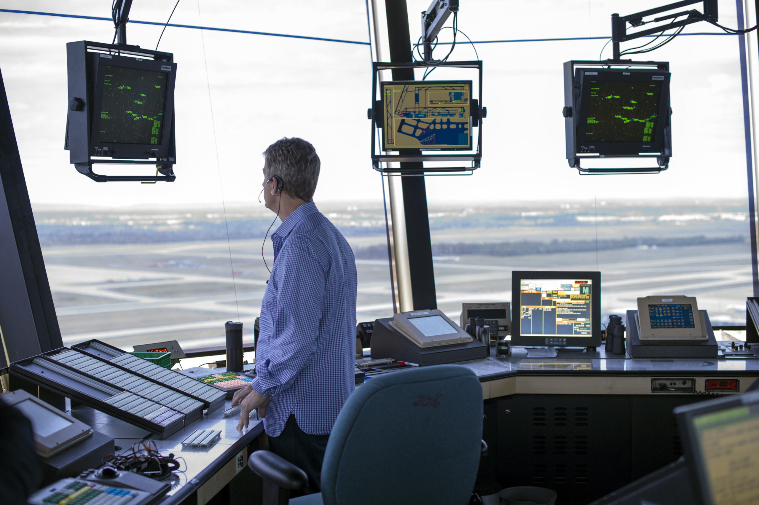 Trump’s air traffic control plan faces fight in Congress
