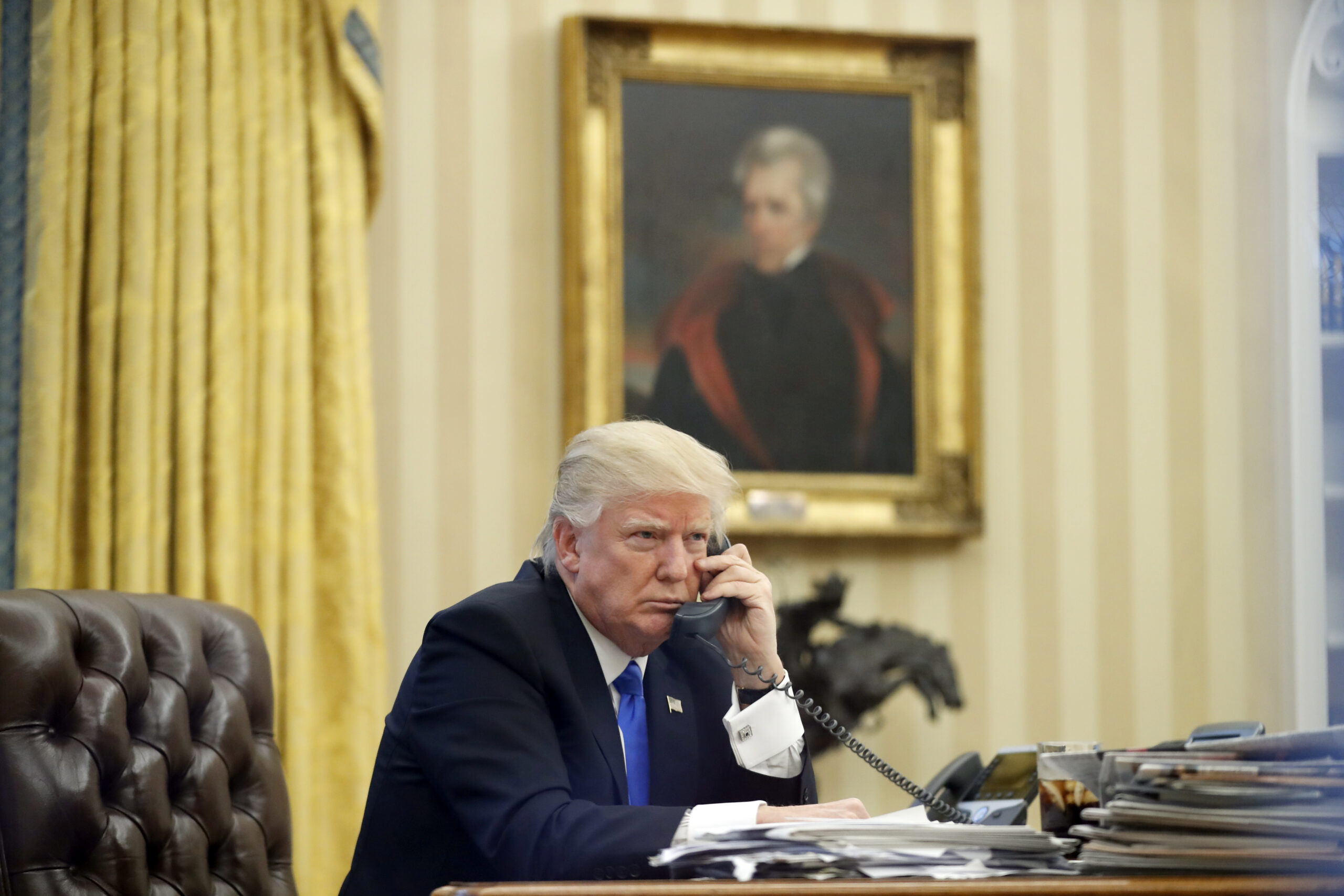 Trump reassures Canada, Mexico he’s not pulling out of NAFTA