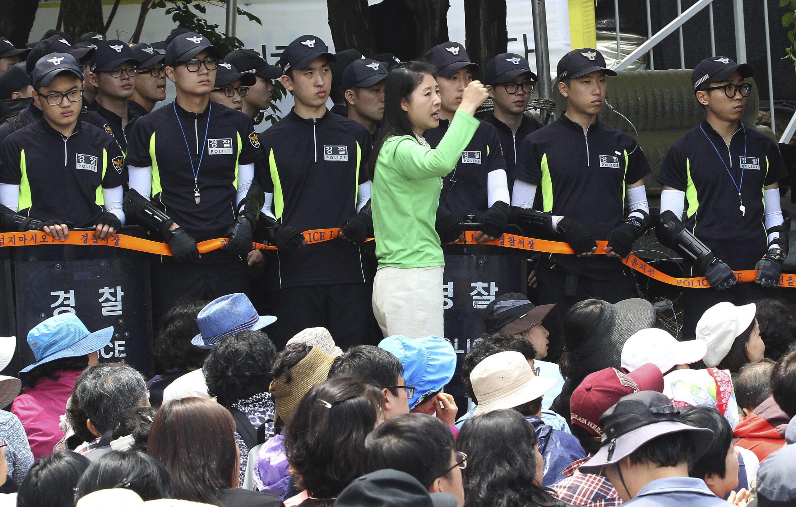 S. Korea police raid church in ferry owner search