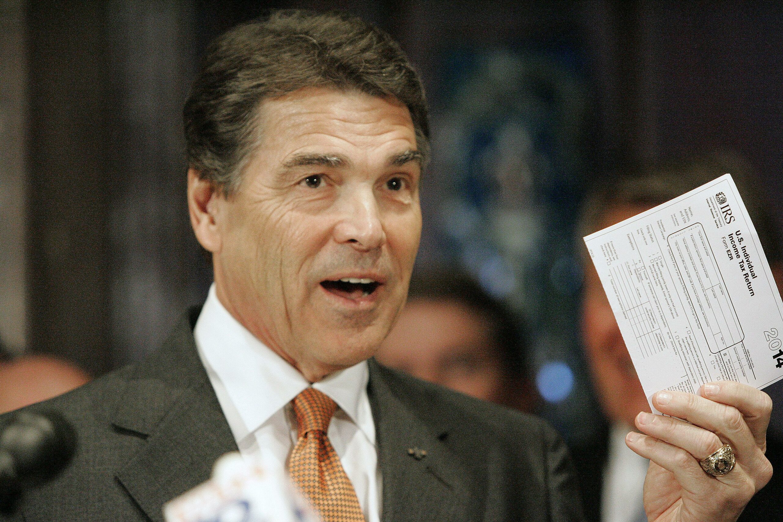 Perry bets comeback on flat tax proposal