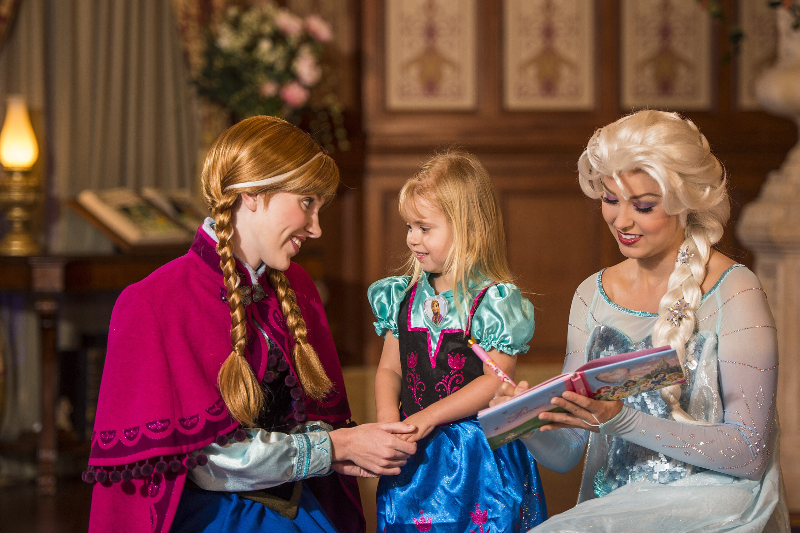 Families in a frenzy over Disney’s ‘Frozen’