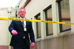 Detective stops beating shovel-beating in progress, P.G. police say