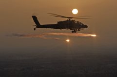 US Apache attack helicopters join the fight in Mosul