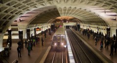 Off-duty feds take down armed man on DC Metro