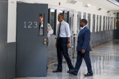 GOP warns: 10,000 prisoners will be released early under Obama this year
