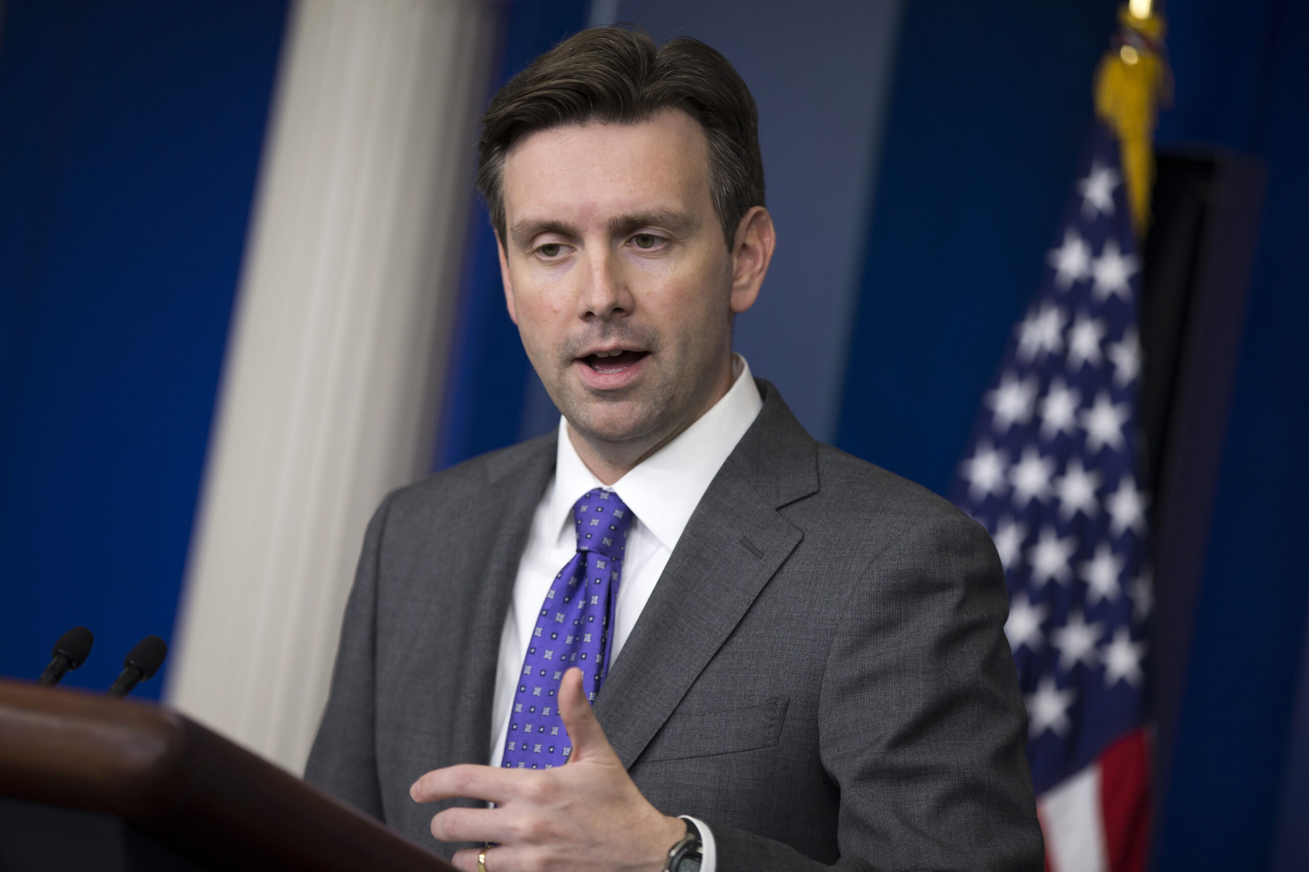 More Ebola screening to begin at five US airports