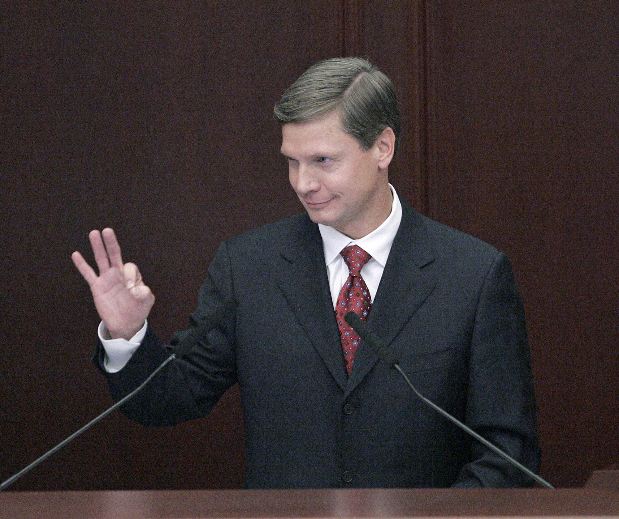 Florida threatens to scramble GOP primary schedule