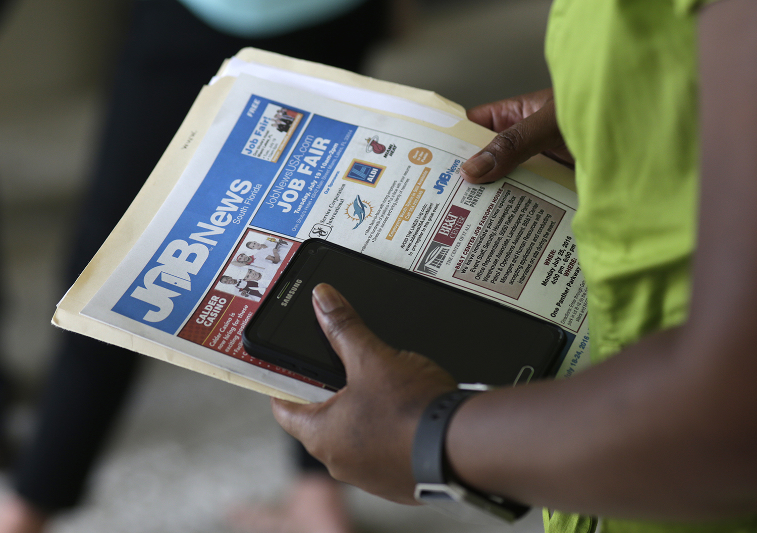 Unemployment drop in March is ‘bad news’ for Trump, Politico says